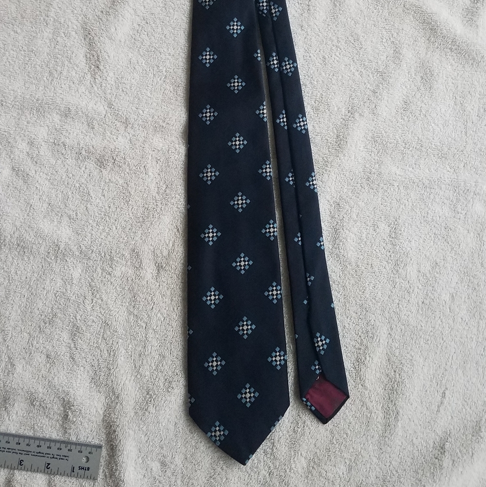Gimbels by Prince Igor Burma Necktie / Suit Tie in Dark Blue with Squares